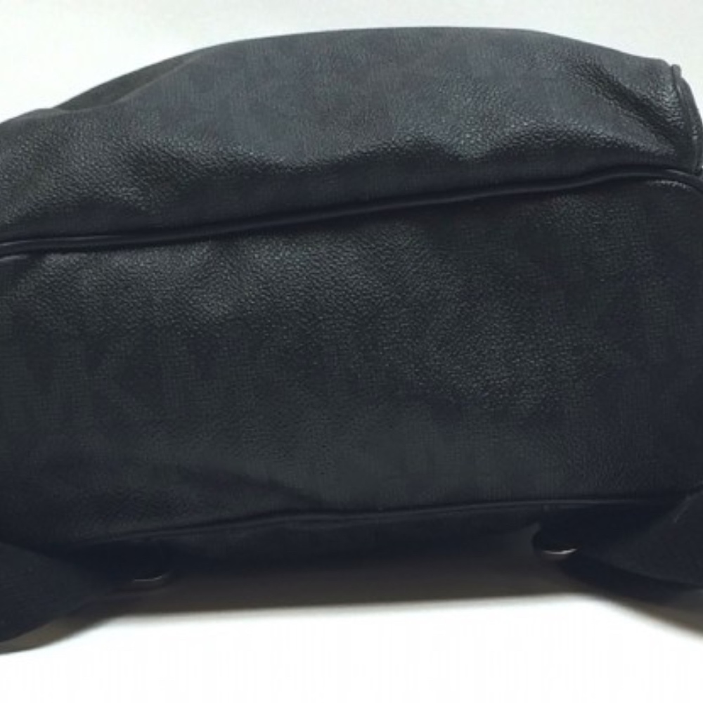 🛑SOLD🛑MICHAEL KORS Jet Set Signature Backpack - Picture 7 of 8